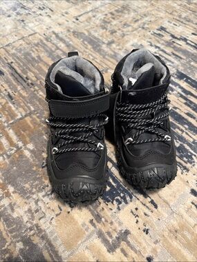 Kids Black Winter Boots with Fleece Lining